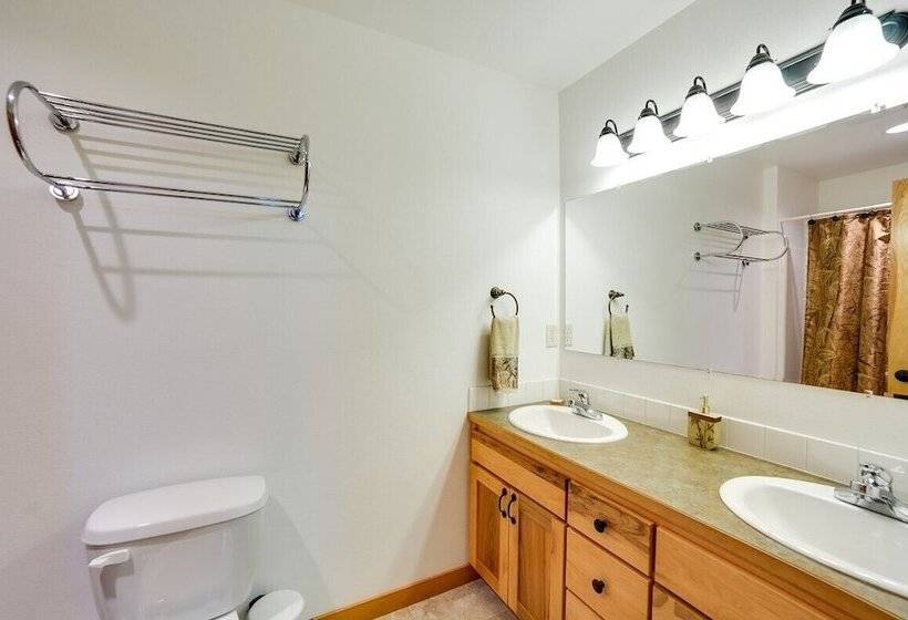 65gs Hot Tub Wi Fi Pets Ok Bbq