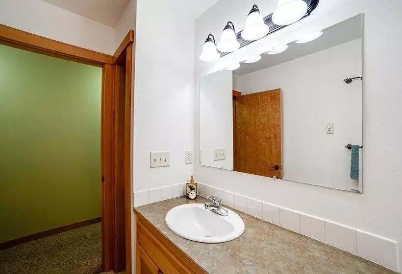 65gs   Hot Tub   Wi Fi   Pets Ok   Bbq