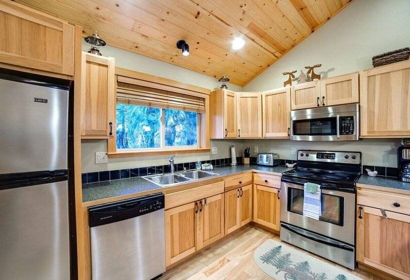 65gs Hot Tub Wi Fi Pets Ok Bbq