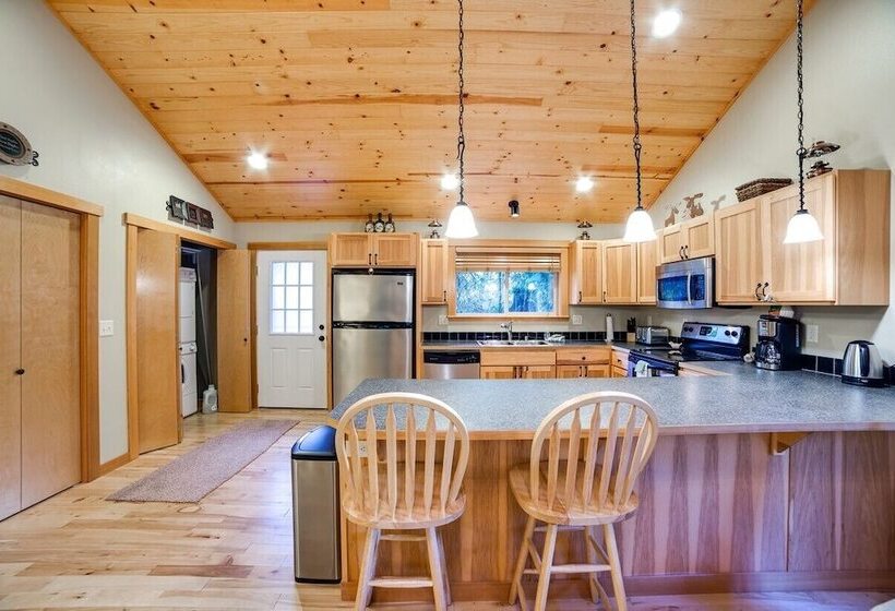 65gs Hot Tub Wi Fi Pets Ok Bbq