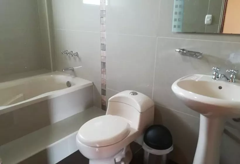 تختخواب و صبحانه Casa Redonda Lodge