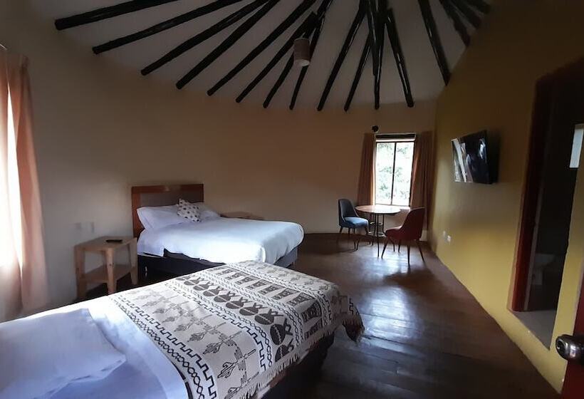 تختخواب و صبحانه Casa Redonda Lodge
