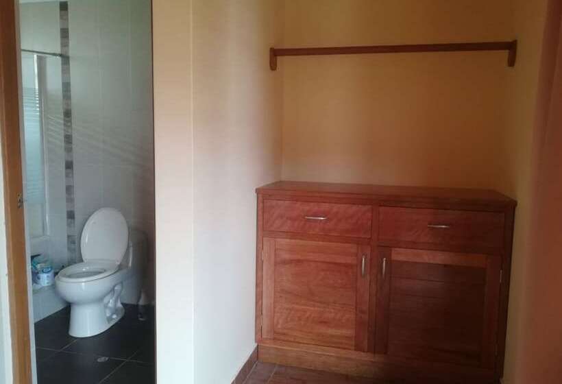 تختخواب و صبحانه Casa Redonda Lodge