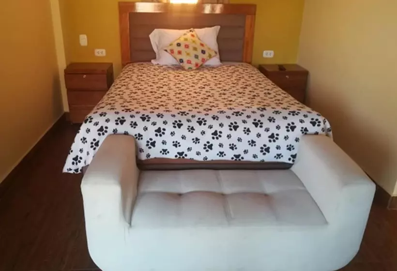 تختخواب و صبحانه Casa Redonda Lodge