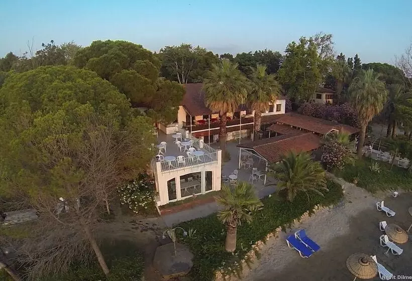 ホテル Altin Camp & Park