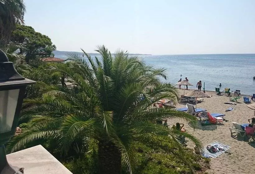 ホテル Altin Camp & Park