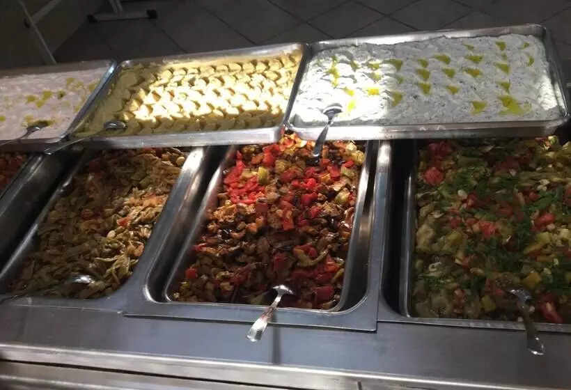 ホテル Altin Camp & Park