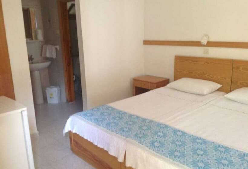 هتل Altin Camp & Park