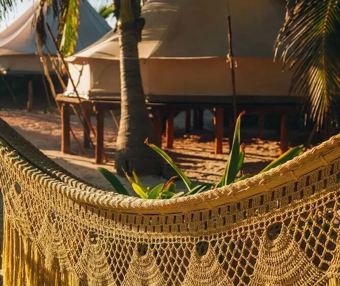 هتل Glamp Ikal Tulum