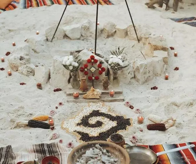 هتل Glamp Ikal Tulum