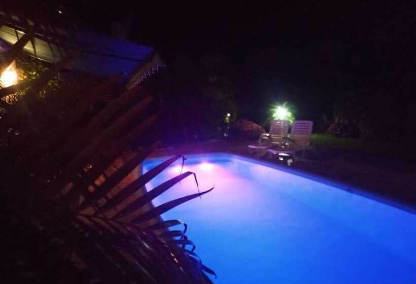 酒店 Lake Gardens Arenal Villas