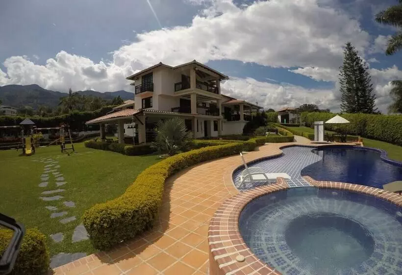 ホテル Mansion Del Lago Calima