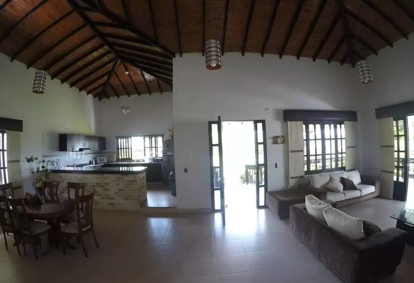 ホテル Mansion Del Lago Calima