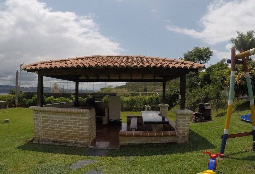 فندق Mansion Del Lago Calima