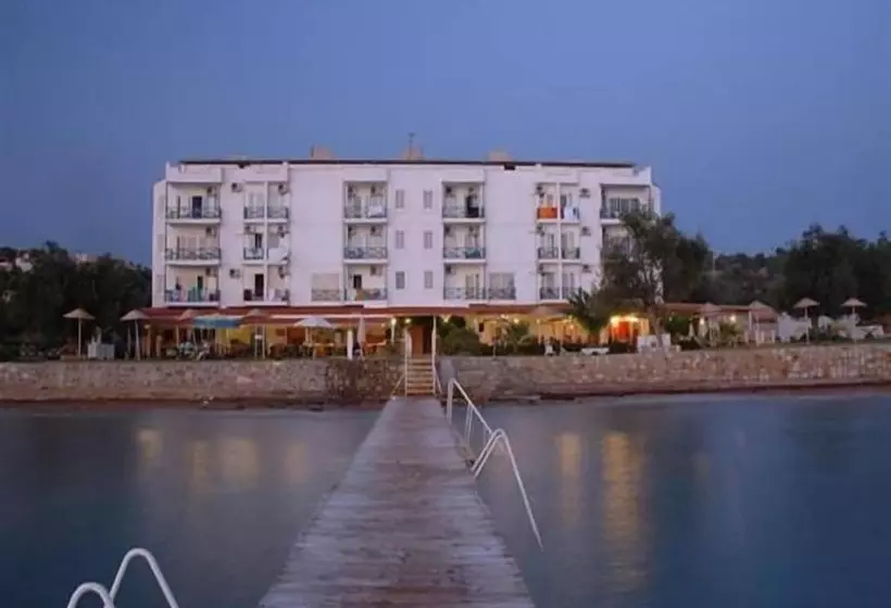 ホテル Polat Riva