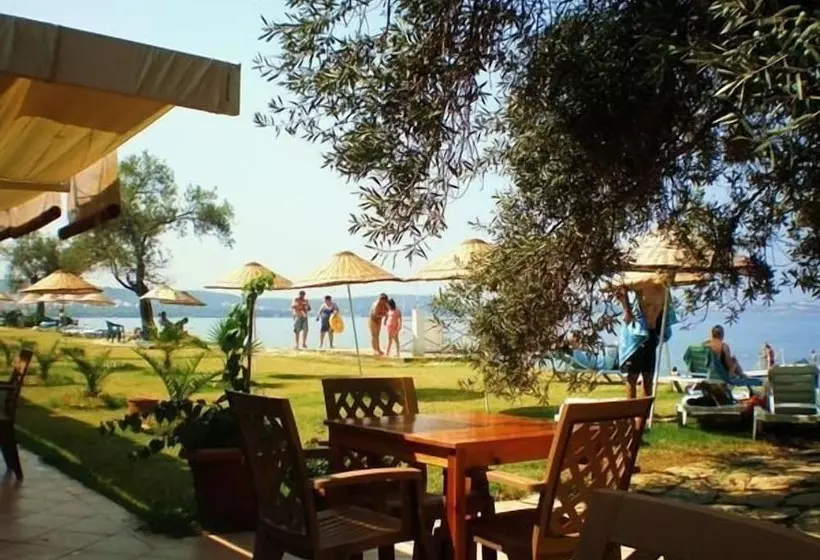 ホテル Polat Riva