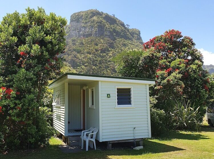 Отель Punakaiki Beach Camp