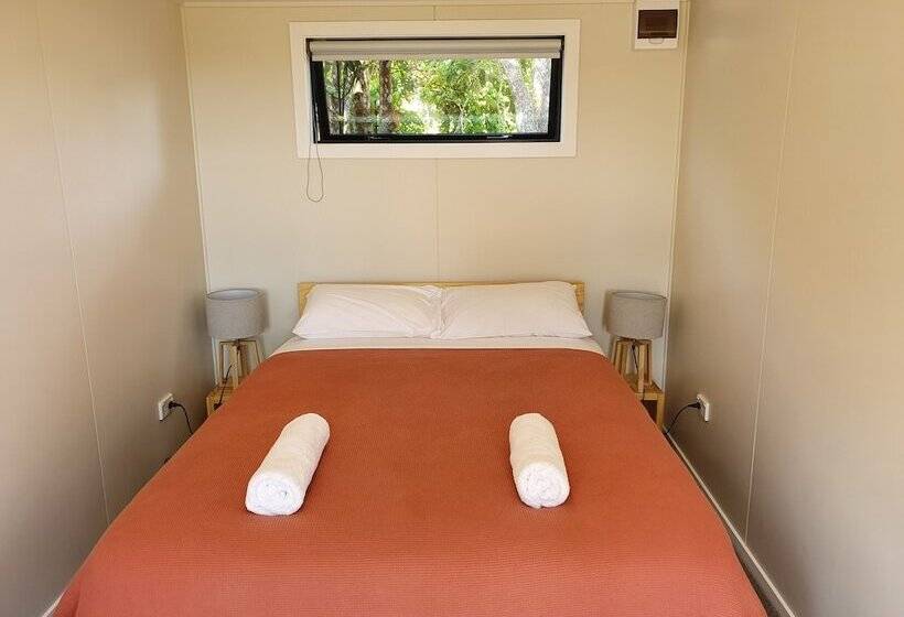 Отель Punakaiki Beach Camp