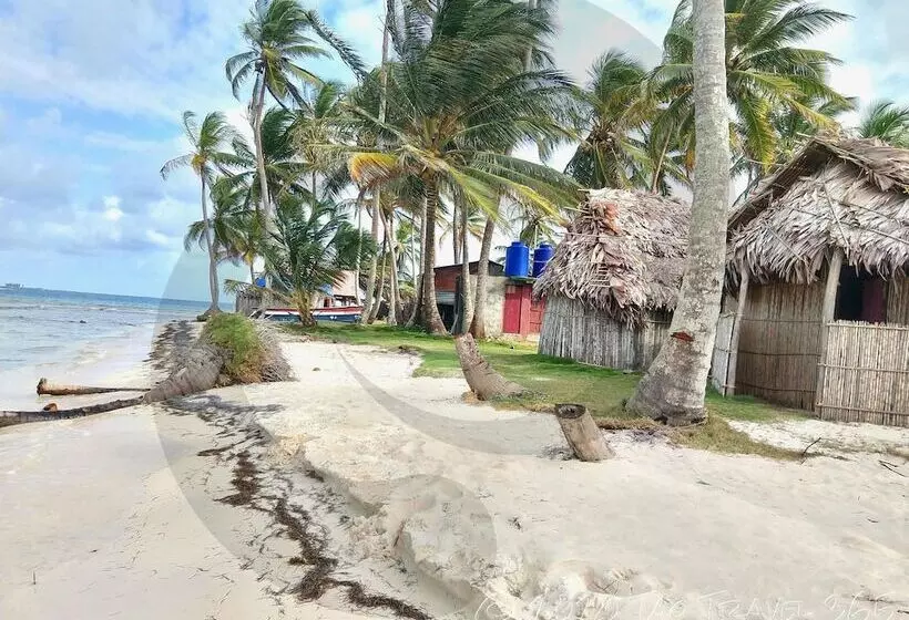 Hotelli San Blas Secluded Paradise Beach Cabins