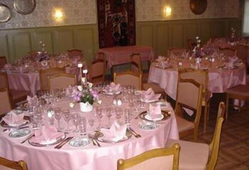 فندق St. Binderup Kro