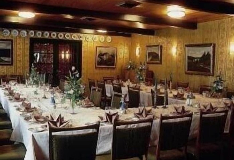 فندق St. Binderup Kro