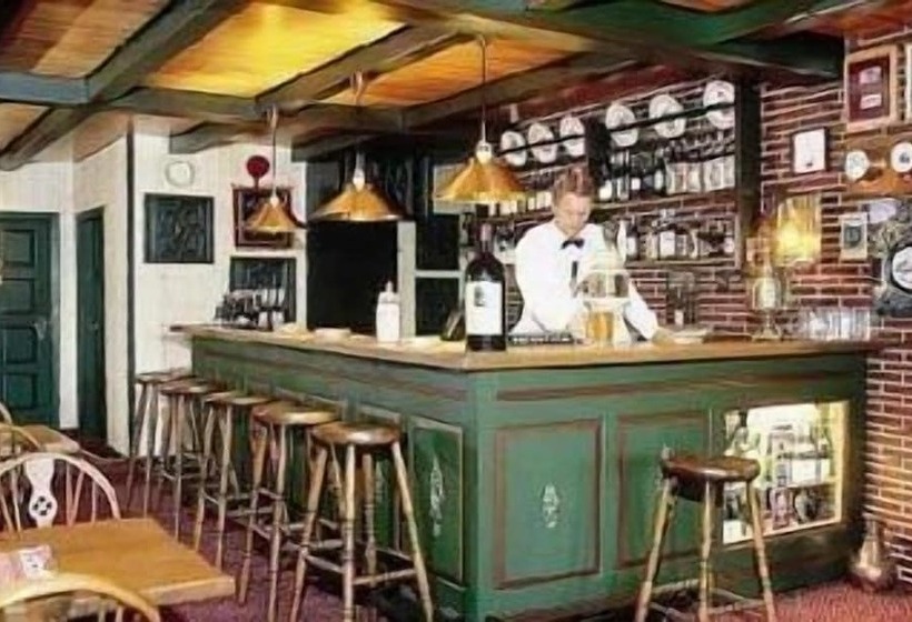 فندق St. Binderup Kro