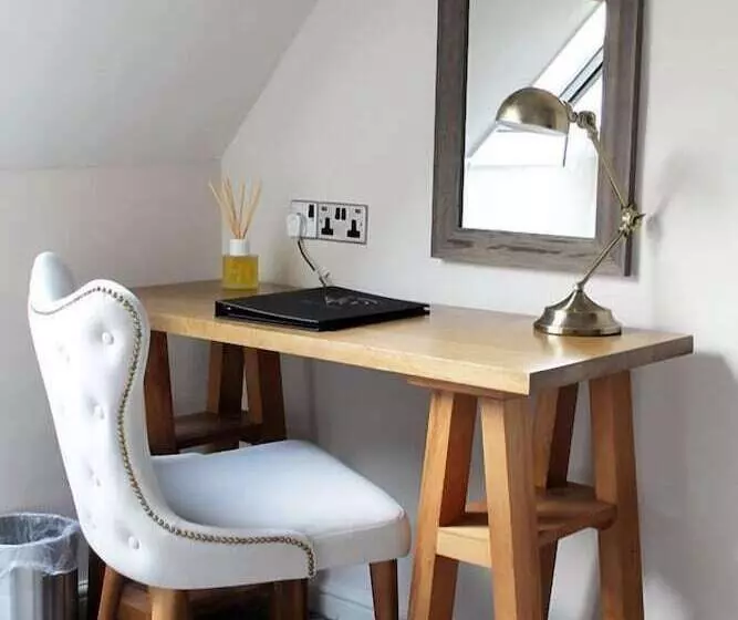 Hotelli The Red Lion