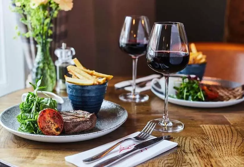 Hotelli The Red Lion