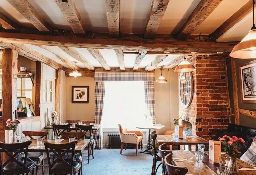 Hotelli The Red Lion