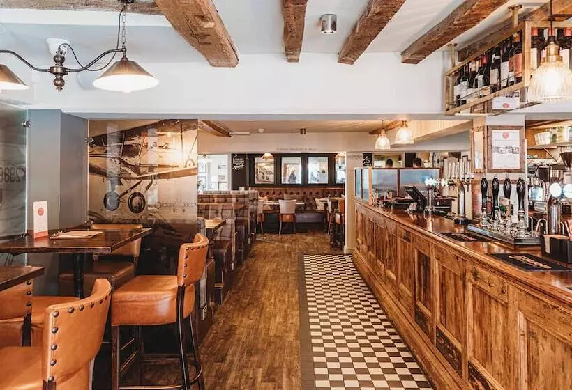 Hotelli The Red Lion