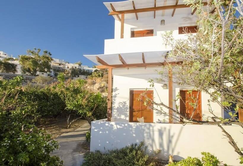 פנסיון Palaios Rooms