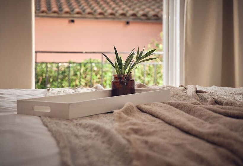 پانسیون Shellona Rooms & Apartments