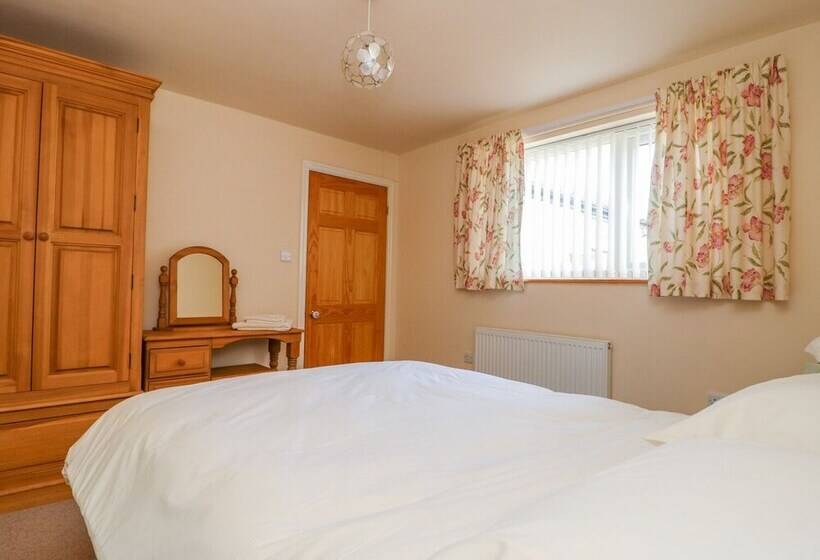 The Cottage At Manor Farm