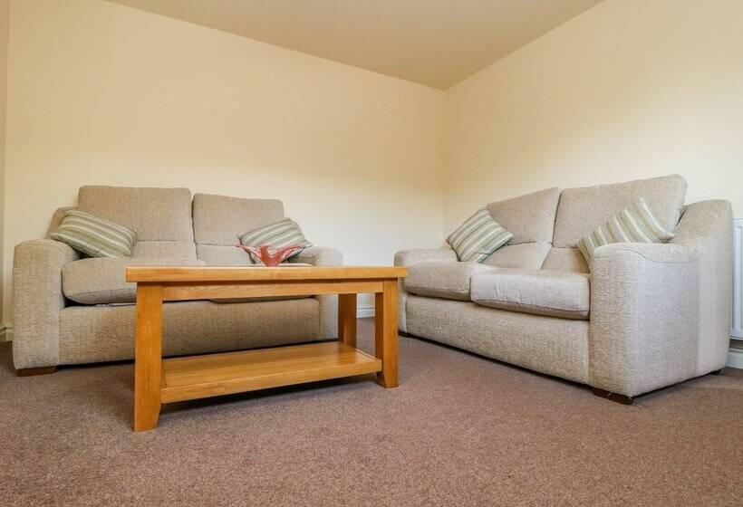 The Cottage At Manor Farm