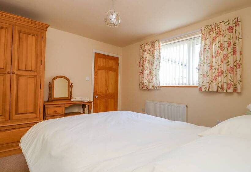 The Cottage At Manor Farm