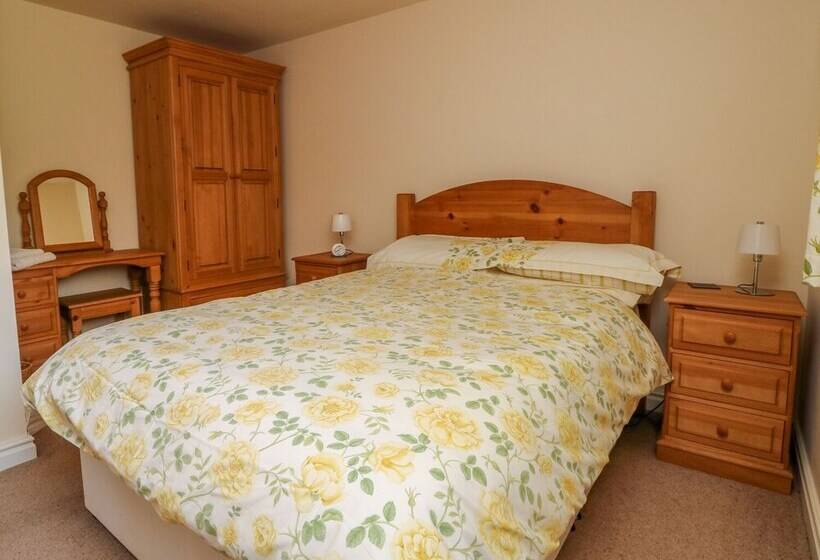 The Cottage At Manor Farm