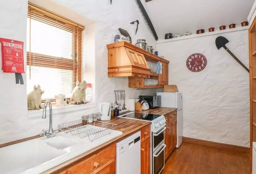 Bluebell Cottage