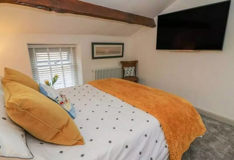 Cockle Bay Cottage