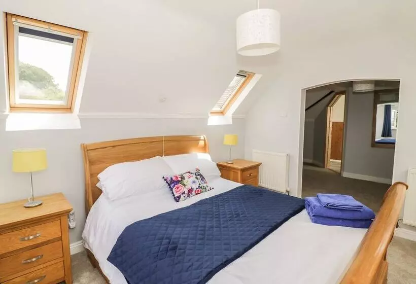 Daisy Cottage