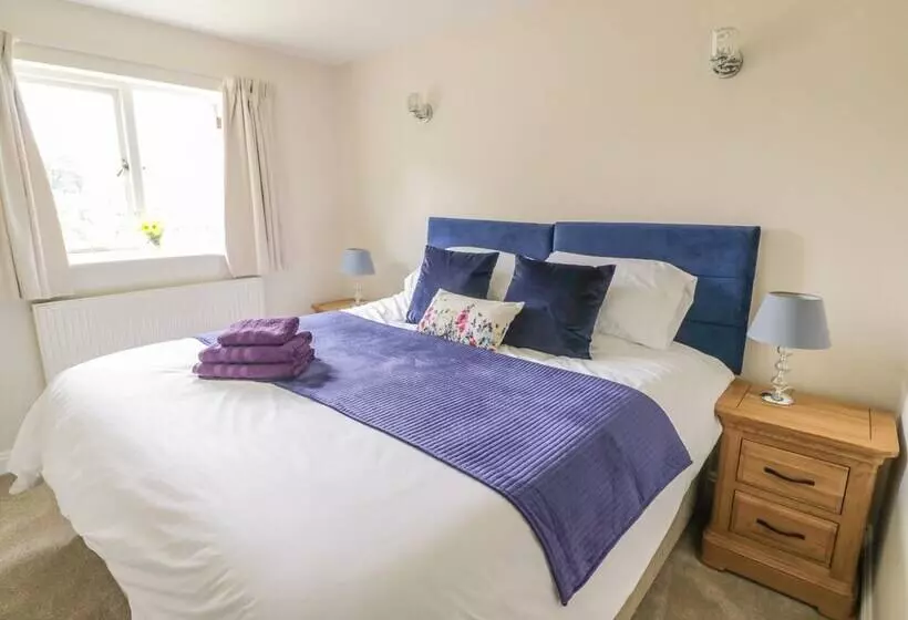 Daisy Cottage