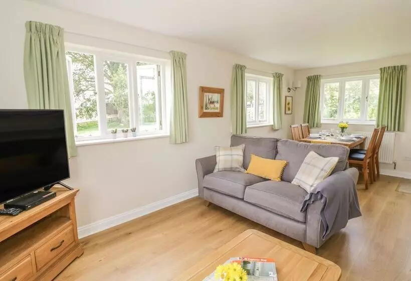 Daisy Cottage