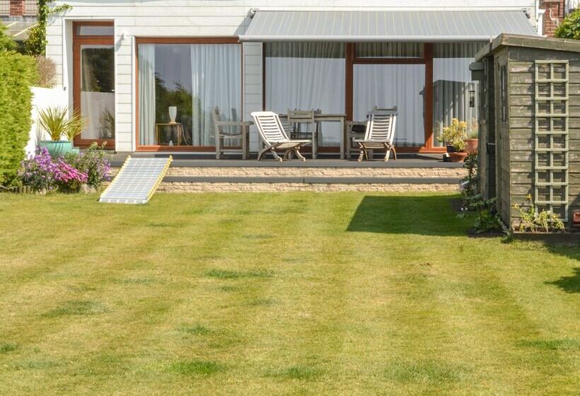 Harbour View, Mudeford