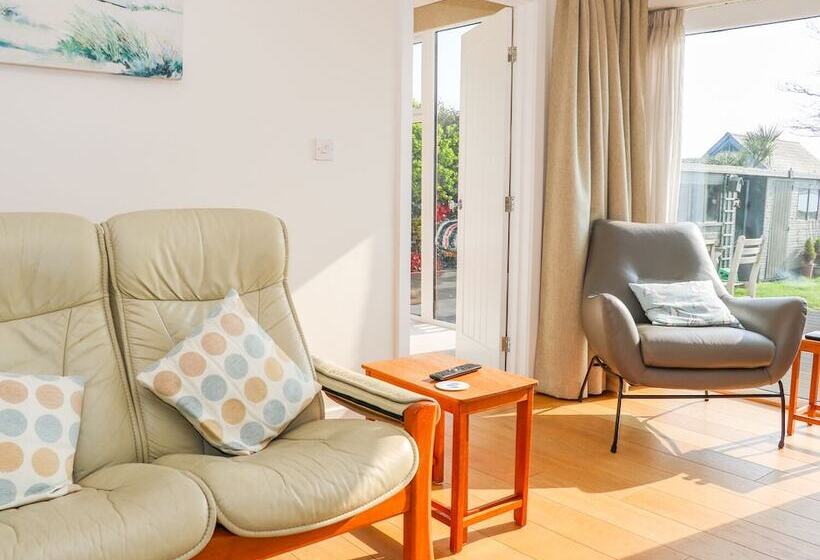 Harbour View, Mudeford