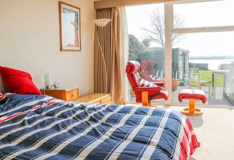 Harbour View, Mudeford