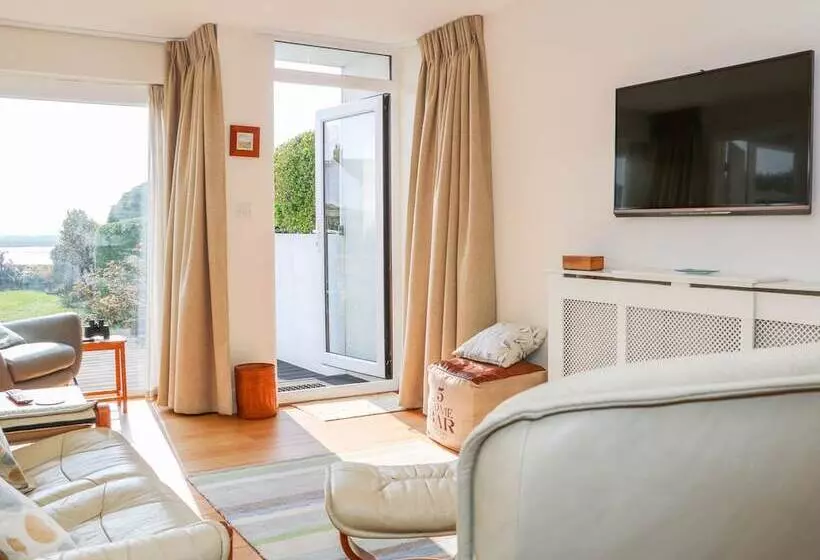 Harbour View, Mudeford