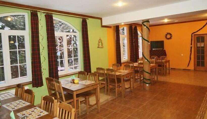 בית מלון כפרי Dzvinka