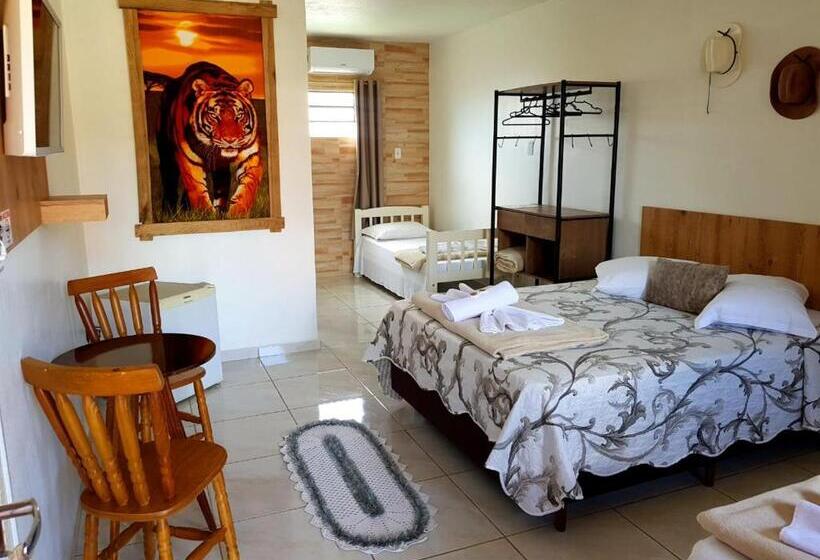 בית מלון כפרי Pousada Alegria Do Cowboy