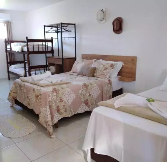 ホテル Pousada Alegria Do Cowboy