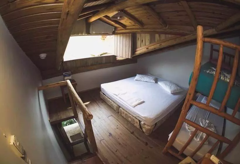Hotelli Pousada Pé Na Areia