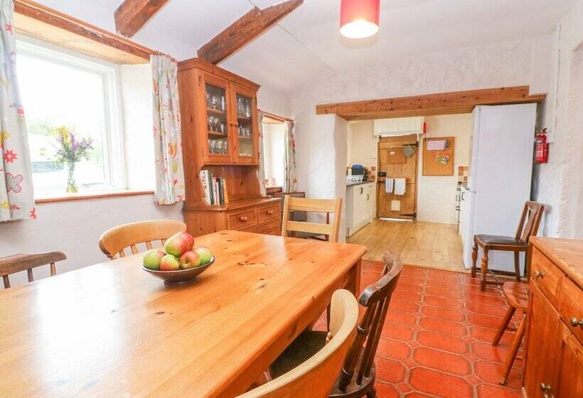 Poldowrian Farmhouse